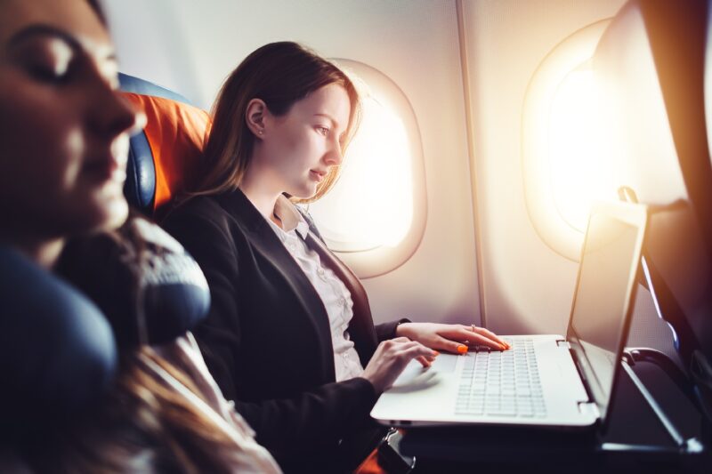 3 Jobs That Allow You to Travel